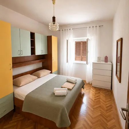 Milka 2bedroom Near Beach, Daire *