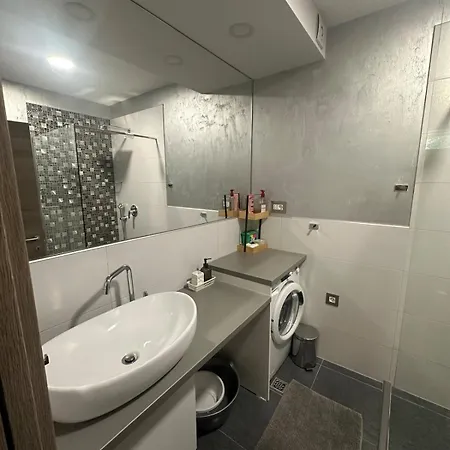 Milka 2bedroom Near Beach, Daire *